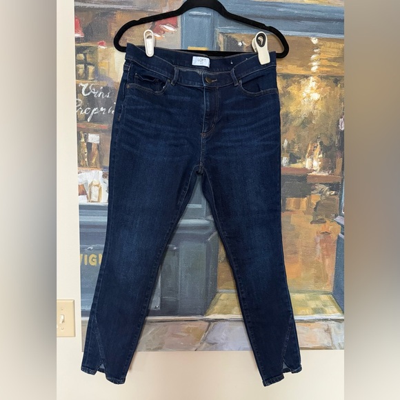 LOFT Pants - Loft size 8 skinny jeans 👖